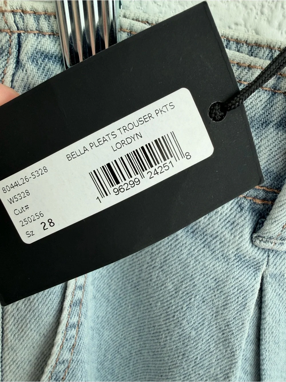 NWT PAIGE Bella Pleat Trouser Pants Size 28